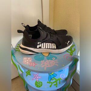 PUMA Men’s Black Sneakers